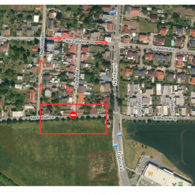 Uzavírka křižovatky Chráněná × Na Fabiánce 