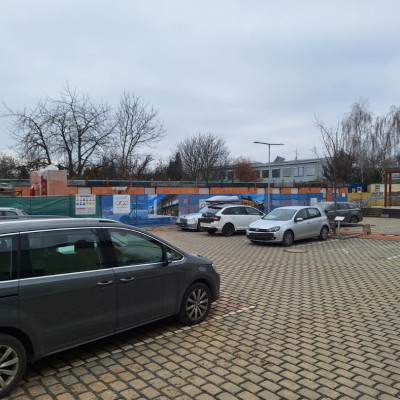 Uzavření parkoviště v areálu ABCentrum